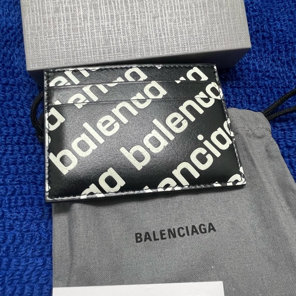 Balenciaga Men's Allover-Logo Card Holder Brand New - Picture 2 of 2